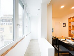 Dining - Modern 3 Bedroom Apartment Near Belém - Lisbon (Cruz Quebrada)