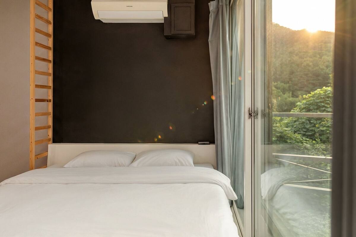 Basic Room, 1 Bedroom (J-103)