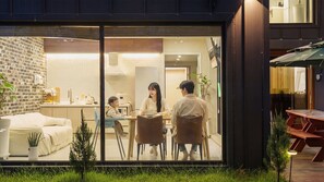 2 多间卧室、免费 WiFi