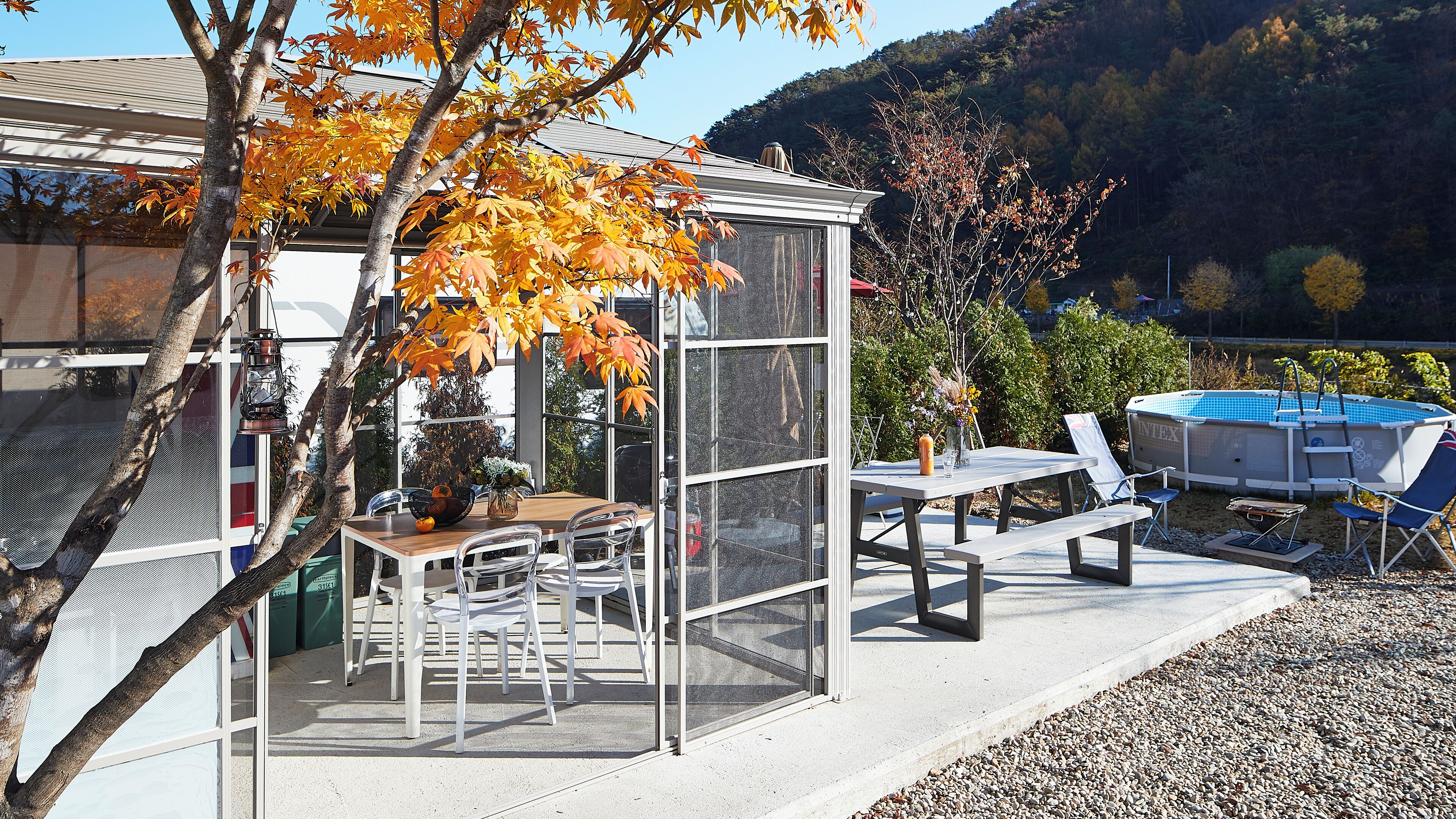 Basic Cabin, Balcony | Outdoor dining