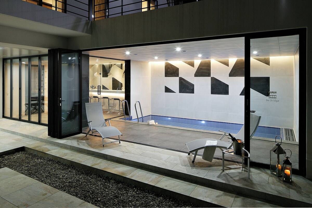 Grand Pool Villa 4