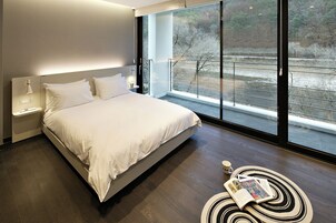 Luxury Studio Suite, Resort View