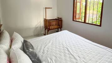 2 habitaciones, escritorio y wifi