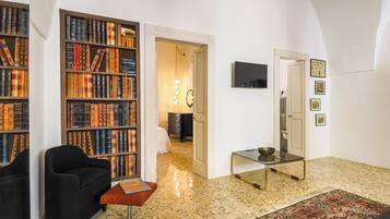 4 camere, Wi-Fi gratuito, lenzuola