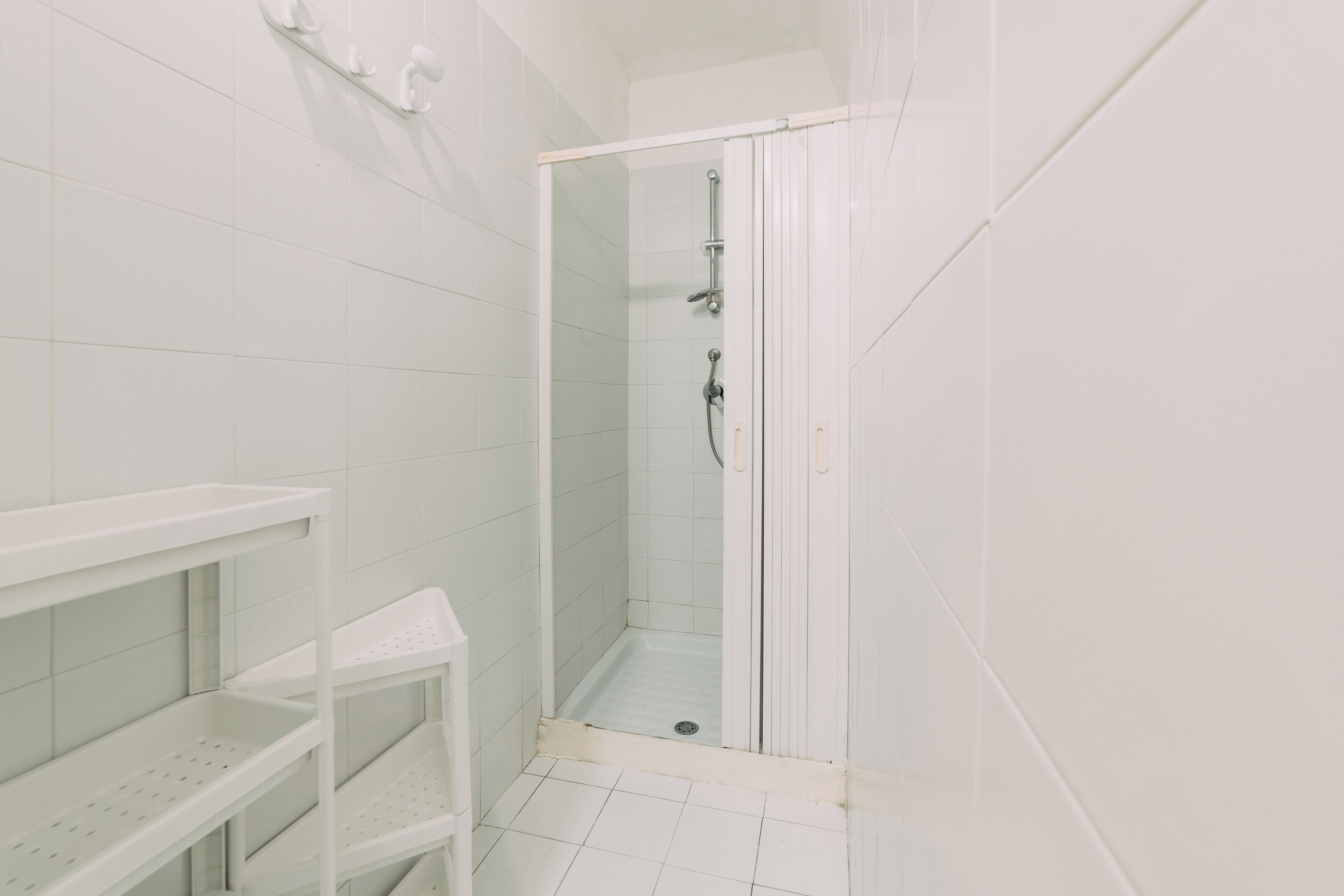 Doccia, asciugacapelli, bidet, asciugamani