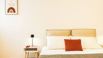2 bedrooms, WiFi (free), bed sheets