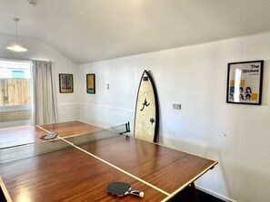 Games room - Last Minute Beach Hop (Whangamatā)