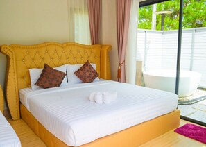 Villa, vista a la colina