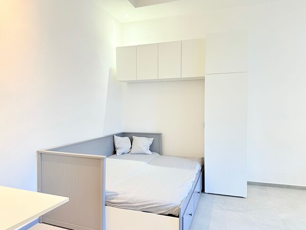 Room - The Captain's Cabin - in the heart of Piombino (Piombino)