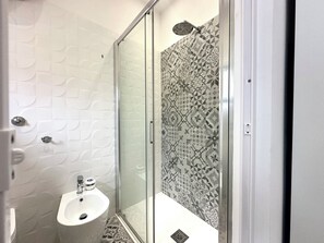 Bathroom - The Captain's Cabin - in the heart of Piombino (Piombino)