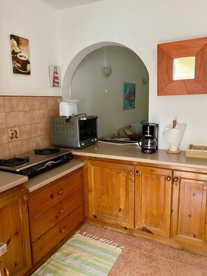 Private kitchen - Cozy 2-bedroom duplex in beautiful La Preneuse, 50 m from the beach. (La Preneuse)