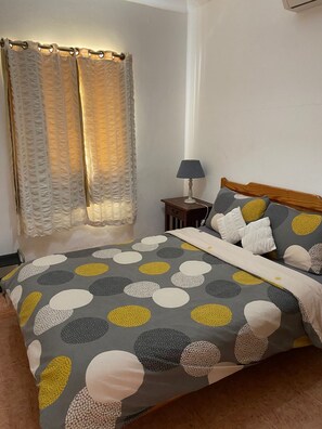 2 bedrooms, iron/ironing board, WiFi, bed sheets - Cozy 2-bedroom duplex in beautiful La Preneuse, 50 m from the beach. (La Preneuse)