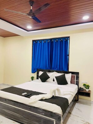 Deluxe Double Room | Desk, free WiFi - Hotel Sky Palace- Airport Zone (Hyderabad)
