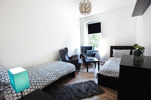 2 bedrooms, iron/ironing board, Internet, bed sheets