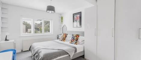 Desk, iron/ironing board, free WiFi, bed sheets