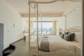 Luxury Villa, Sea View | Premium bedding, down comforters, memory foam beds, in-room safe