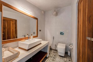 Bathroom - Staymaster Sea La Vie  (Nerul)
