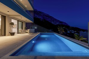 Pool - Villa Reina (Makarska)