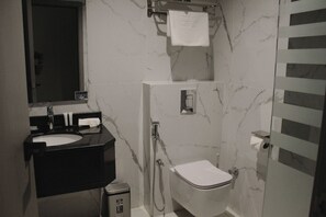 Bathroom - Taj Lives Hotel (Umluj)