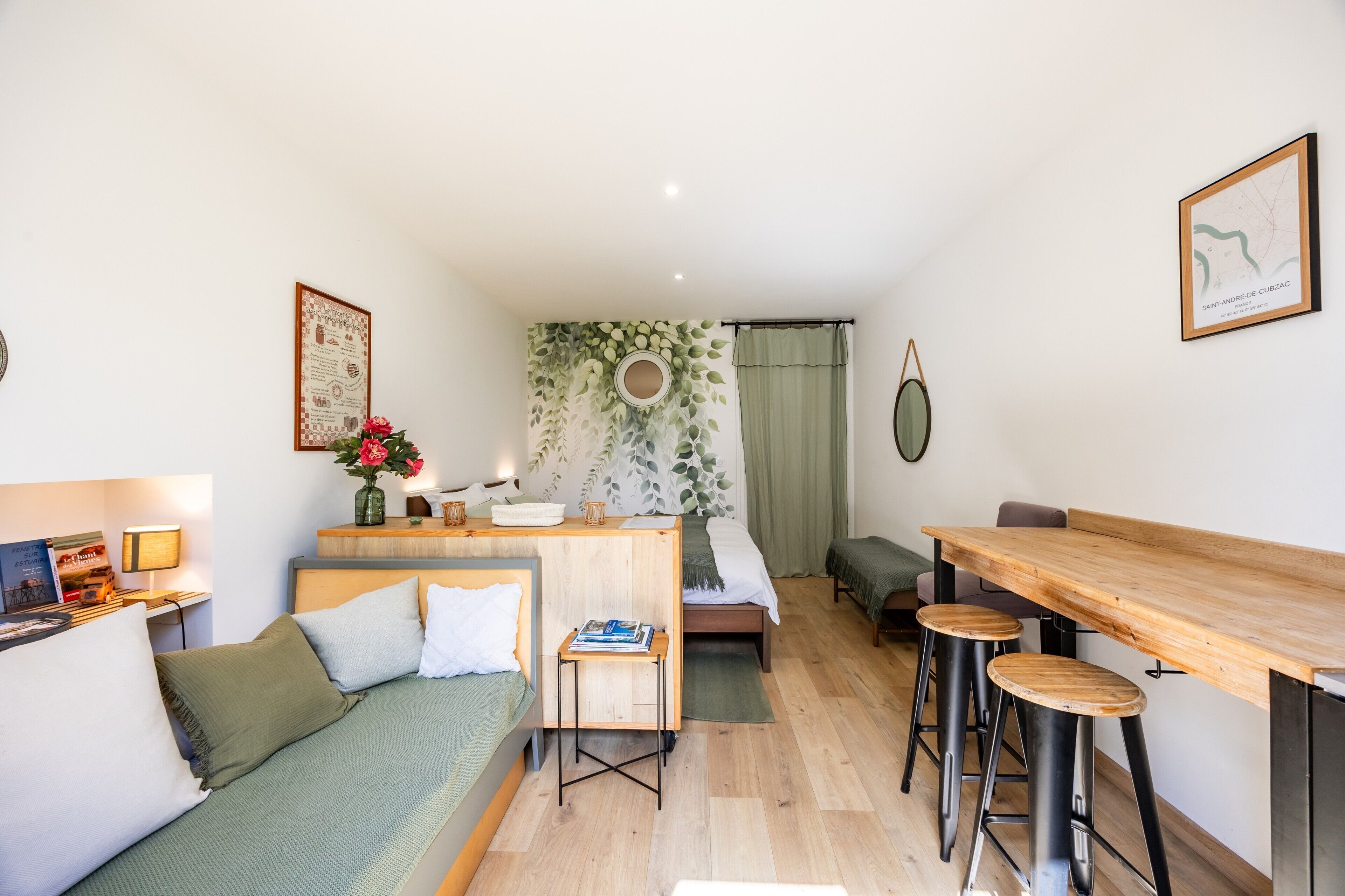 1 habitación, tabla de planchar con plancha, wifi y ropa de cama 