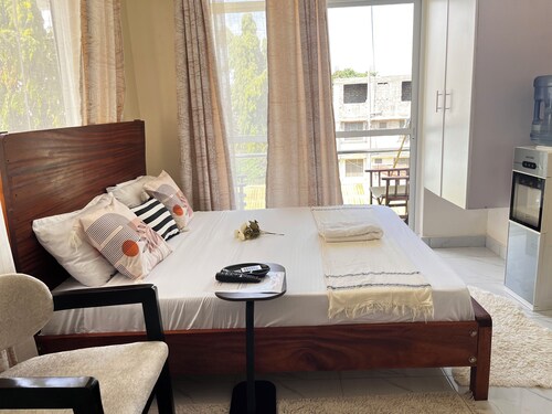 Vee’s Studio Airbnb in mtwapa