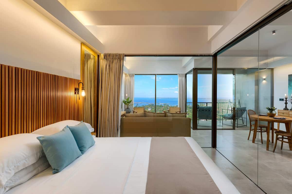 Deluxe Suite, Balcony, Ocean View