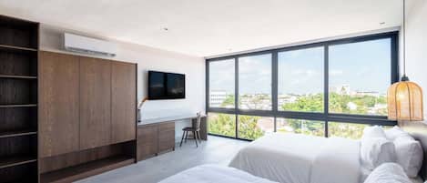 1 bedroom, desk, iron/ironing board, WiFi