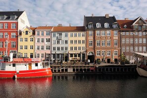 Marina - Nyhavn63 Suites - Canalside - 4 Bedrooms (København)