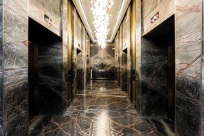 Interior - SettlerHomes - Chic JLT 29th Floor - Near Panoramic Lake (Dubai)