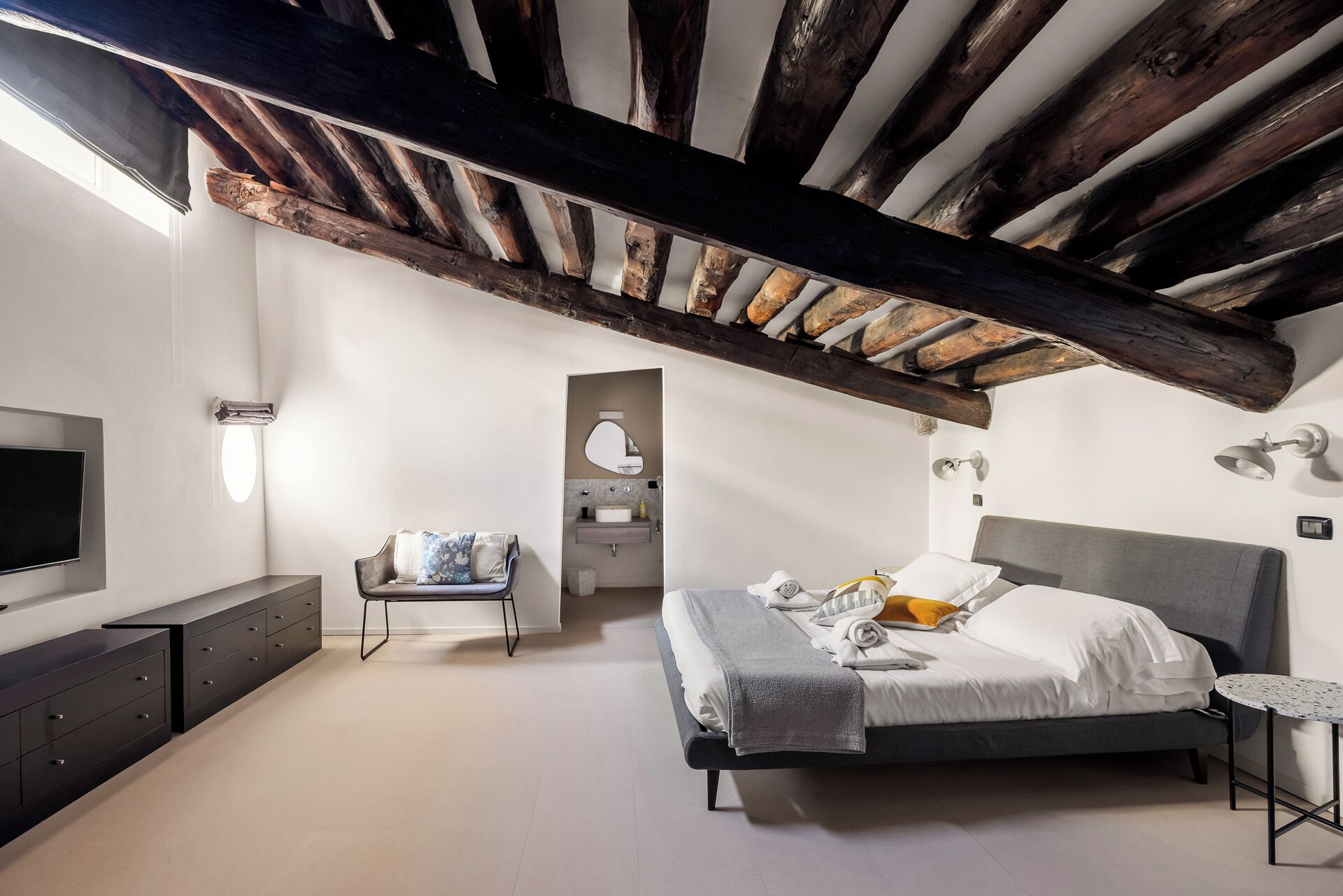 Double Room, Balcony