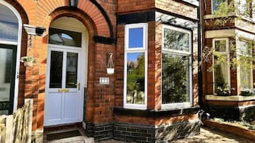 House | Exterior detail