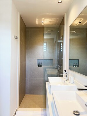 Apartment | Bathroom - North Island View by LOV Mauritius  (Grand Gaube)