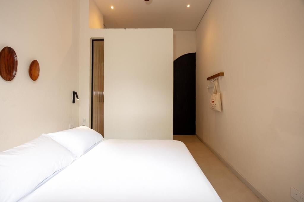 Habitación Confort doble, vistas a la ciudad | Caja fuerte, cortinas opacas, wifi gratis