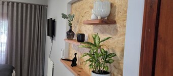 Beautiful 1-bedroom apartment with AC in charming Swellendam
