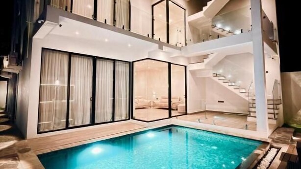 A modern two-story house with a swimming pool. - La Vizta Weligama (Weligama)