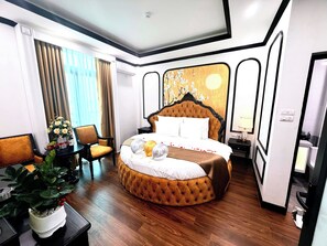 Executive Quadruple Room | Frette Italian sheets, premium bedding, down comforters - GREEN LUXURY HOTEL (Kien Hung)