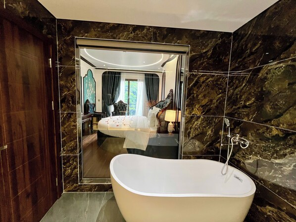 View from property - GREEN LUXURY HOTEL (Kien Hung)