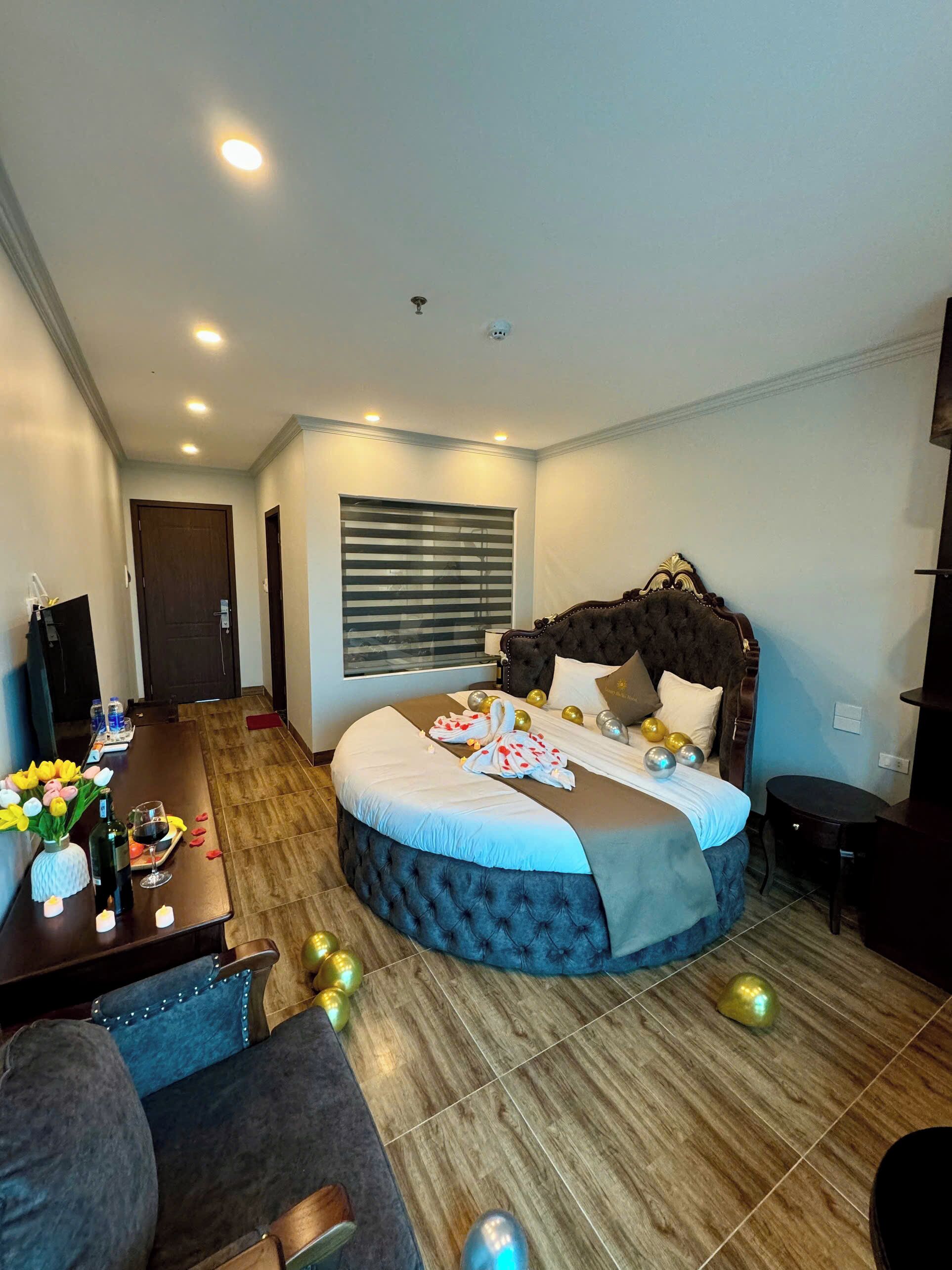 Deluxe Double Room, City View