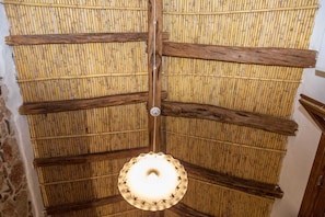 Interior - Domm'e Antoni - Apartment in the heart of Ogliastra in stone and juniper (Baunei)