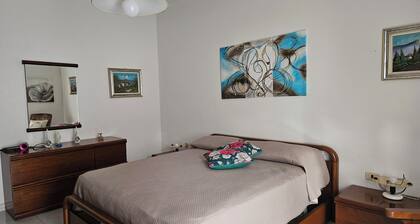 A FEW KM FROM THE EXIT OF THE SELE VALLEY BOTTOM IS THE AGRITURISMO LA ROVERELLA.