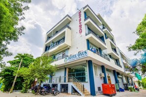 Exterior - Hotel Oxus (Jaipur)