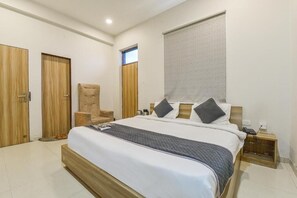 Economy-Doppelzimmer, Balkon, Stadtblick