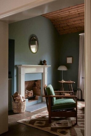 Interior - The Georgian House – Heritage Luxury Retreat (Castlemaine)