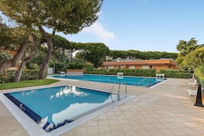 Family Apartment | Pool