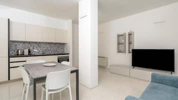 Royal Suite, 2 Bedrooms, Private Pool | Interior