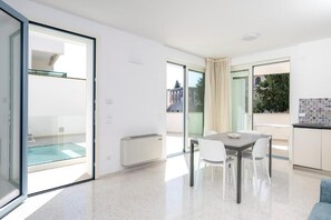 Suite Executive, 2 camere da letto, piscina privata | Ristoranti
