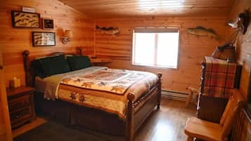 Talo, useita sänkyjä, takka (The North House)