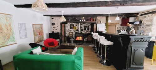 🏡 Maison traditionnelle auvergnate – Séjour authentique au cœur de l’Auvergne