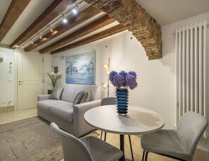 Interior - Ca' Venier Cozy Apartment R&R (Venecia)