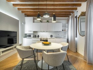 Dining - Ca' Venier Apartment with Balcony R&R (Venecia)